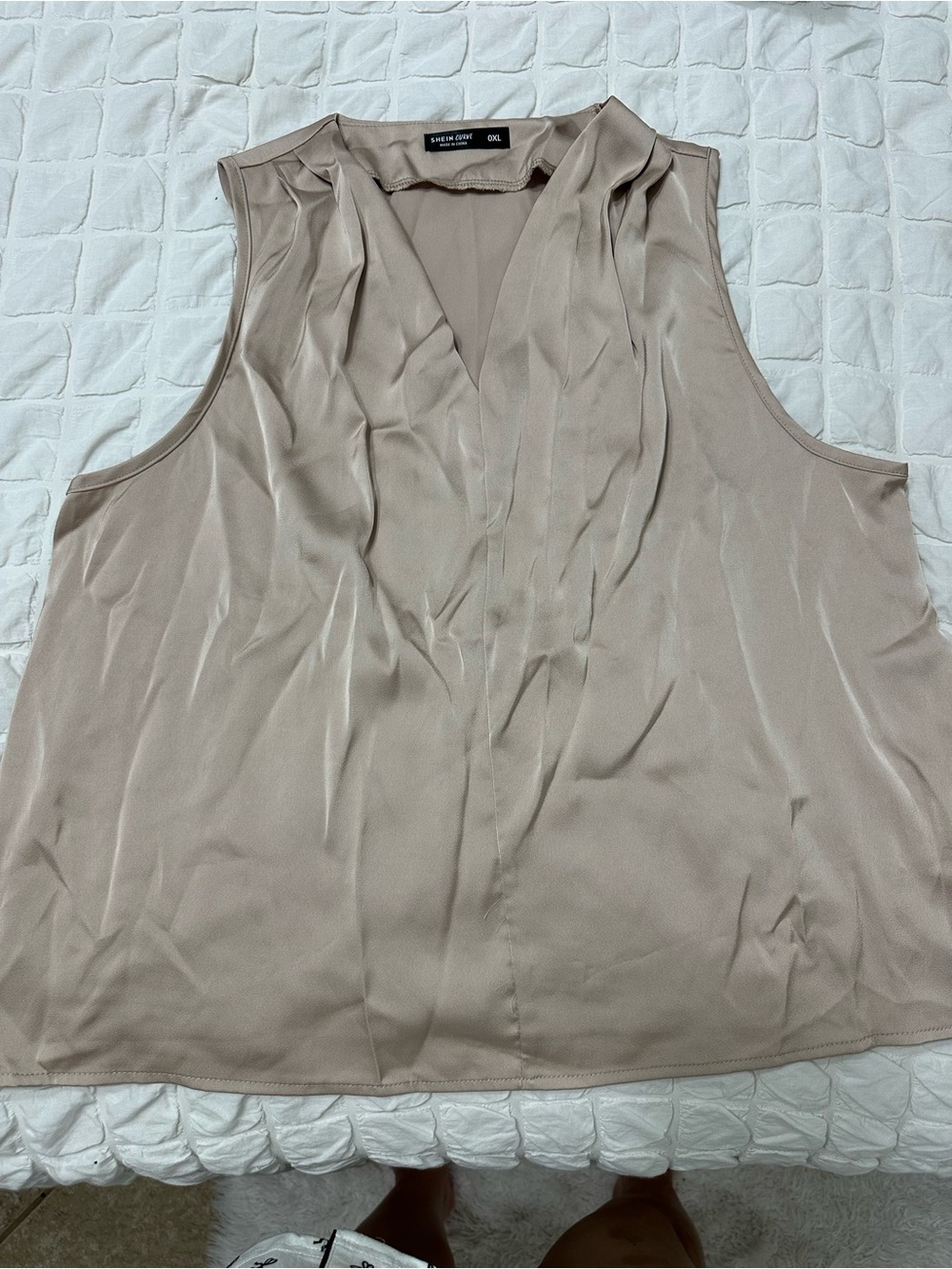 SHEIN Sleeveless V-Neck Blouse in Taupe Beige